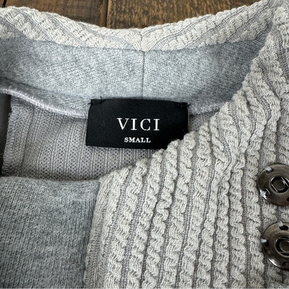 VICI Gray Knit Moto Jacket Women’s Small Asymmetrical Zip Sweater Jacket - Picture 2 of 8